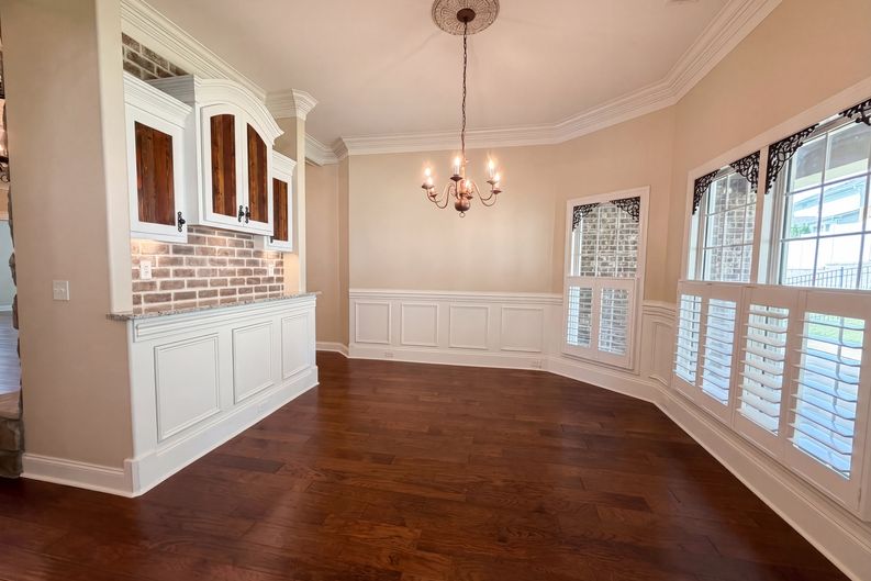 Photo 7 of 27 of 7009 Whisperwood Ave, Spring Hill, TN