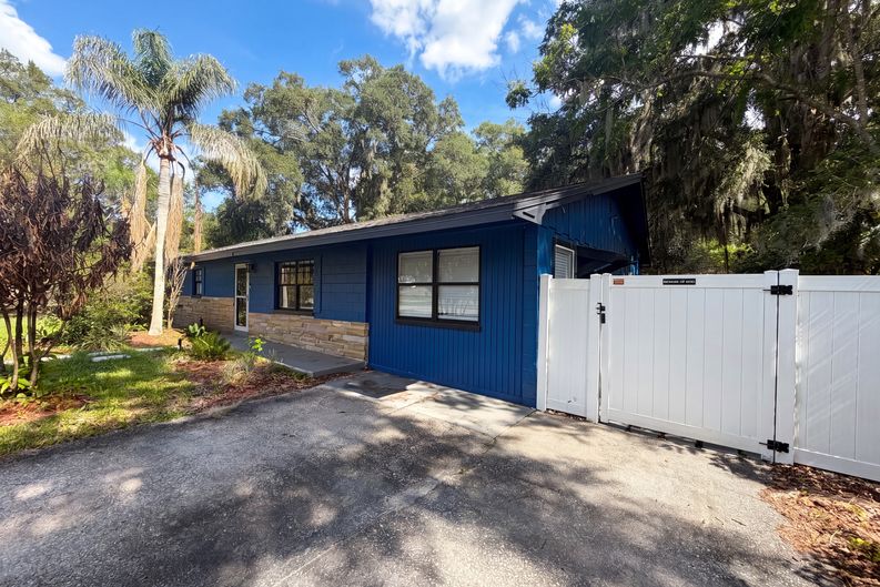 Photo 20 of 21 of 820 E Wisconsin Ave, Deland, FL
