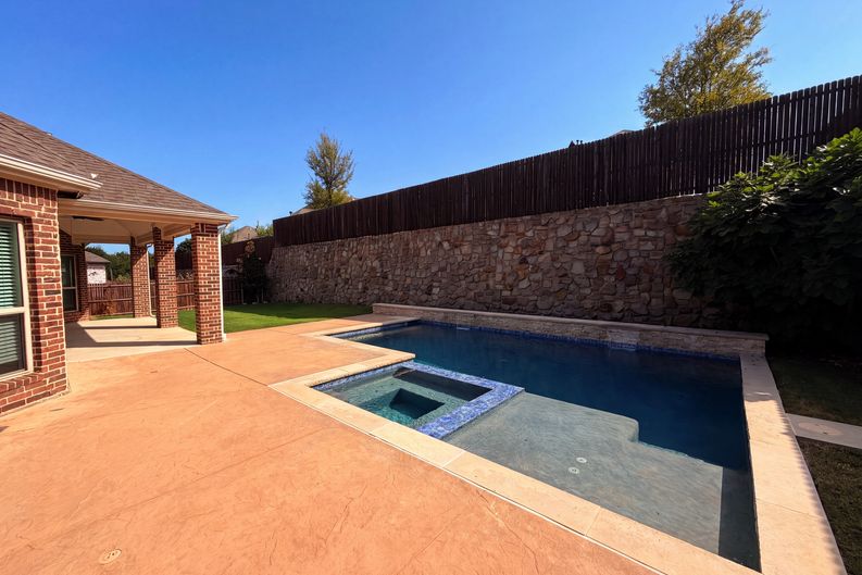 Photo 32 of 34 of 4305 Curlew Ln, Garland, TX