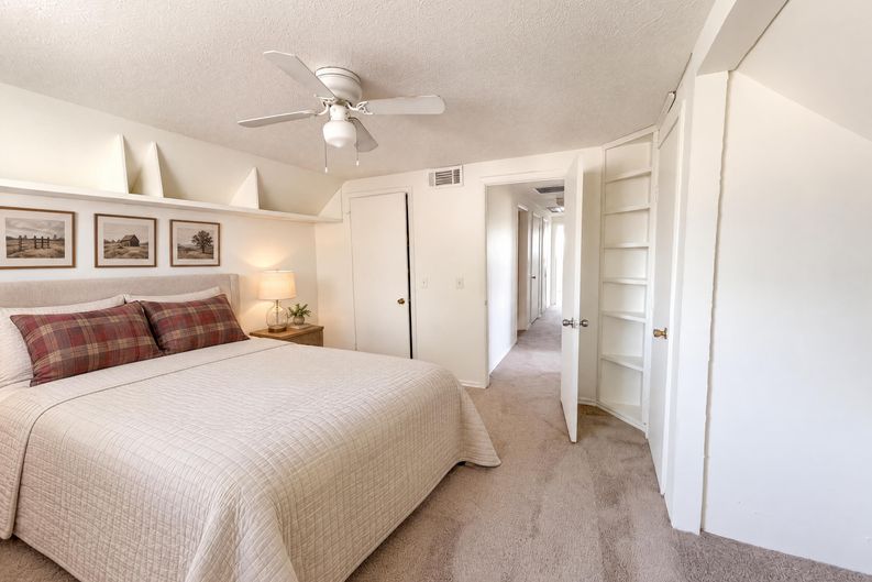 Photo 11 of 24 of 4805 Michael Dr, Oklahoma City, OK
