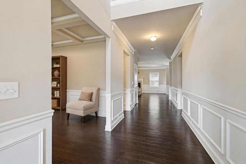 Photo 7 of 41 of 114 Madison St, Canton, GA