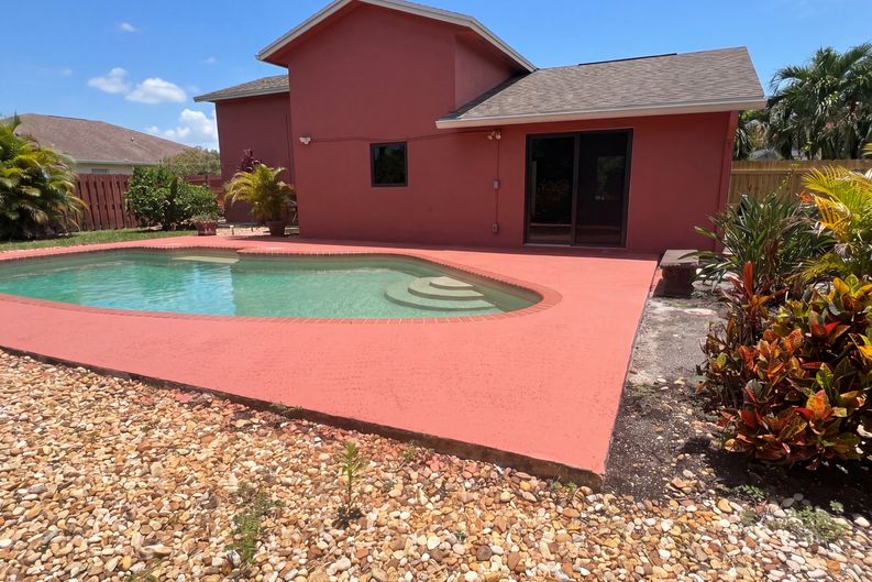 Photo 42 of 47 of 118 Waterway Rd, Royal Palm Beach, FL