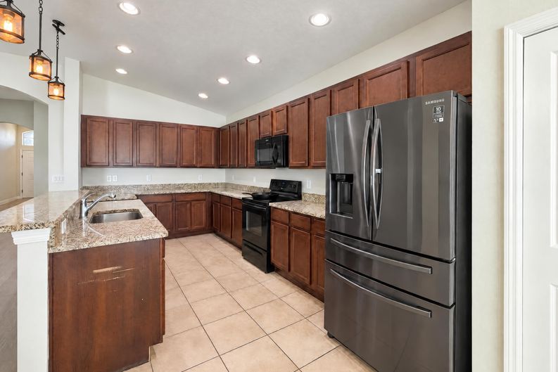Photo 10 of 30 of 14337 Saltby Pl, Spring Hill, FL