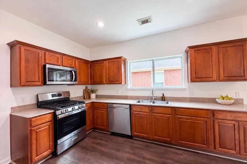 Photo 11 of 26 of 1942 Bevington Oaks Cir, Katy, TX