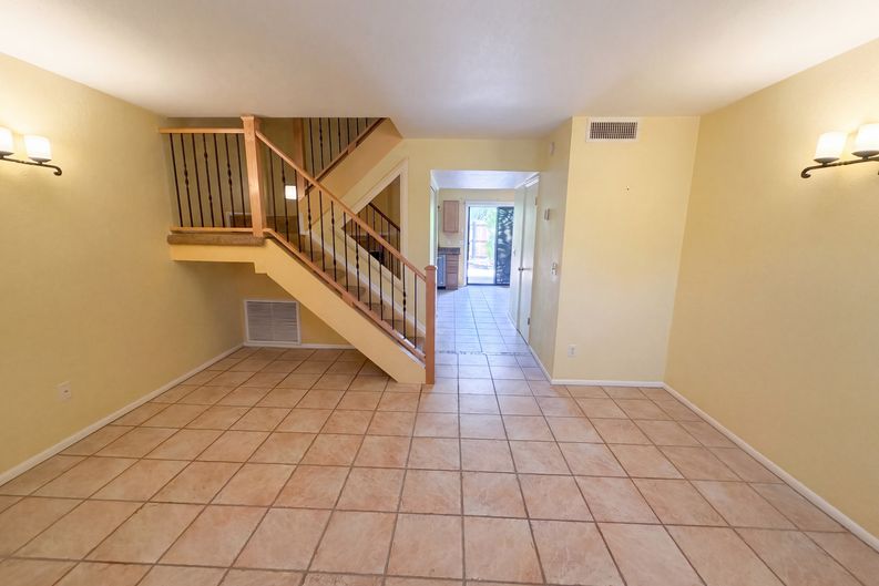 Photo 3 of 27 of 4901 E Kelton Ln, Scottsdale, AZ