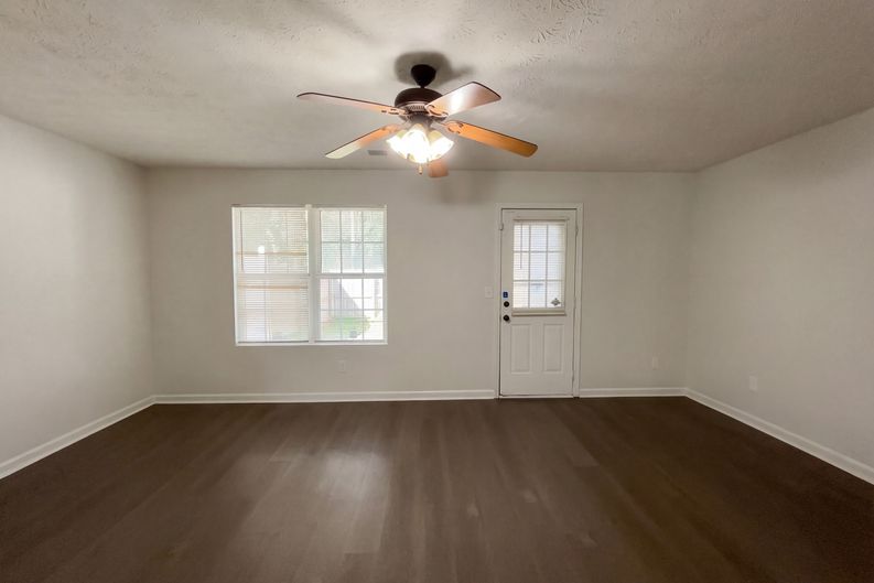 Photo 3 of 23 of 4041 Browne Ct, Conley, GA