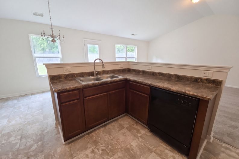 Photo 6 of 18 of 1007 Haley St, Macon, GA