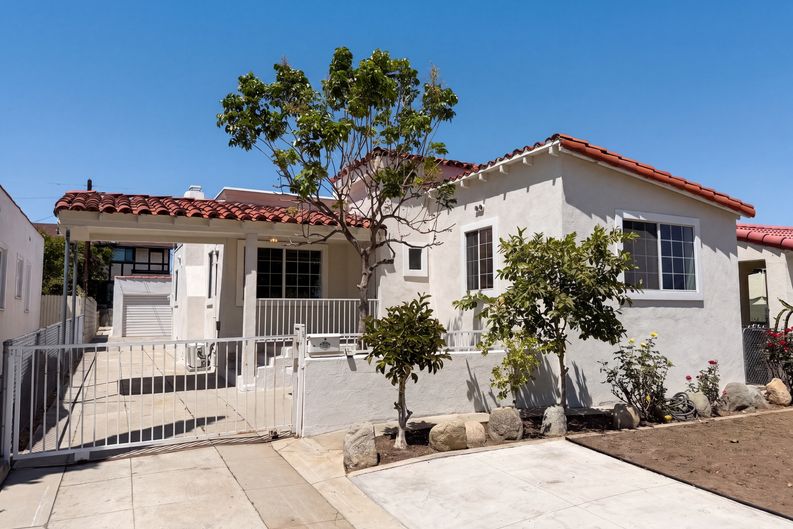 Photo 19 of 31 of 817 S 9th St, Alhambra, CA