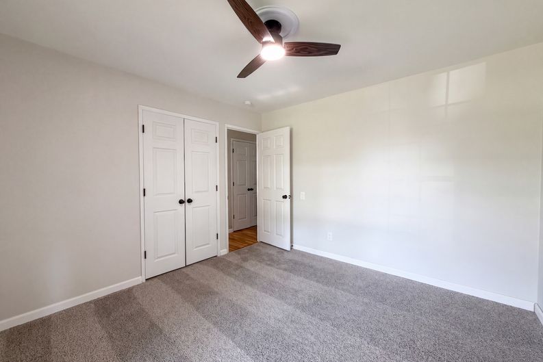Photo 15 of 21 of 4358 Rhine Dr, Florissant, MO