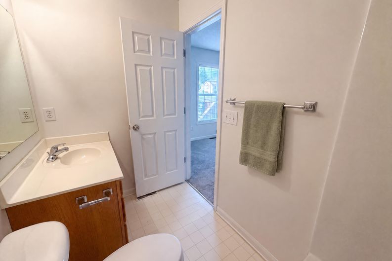Photo 9 of 19 of 4635 Leprechaun Ln, Winston Salem, NC