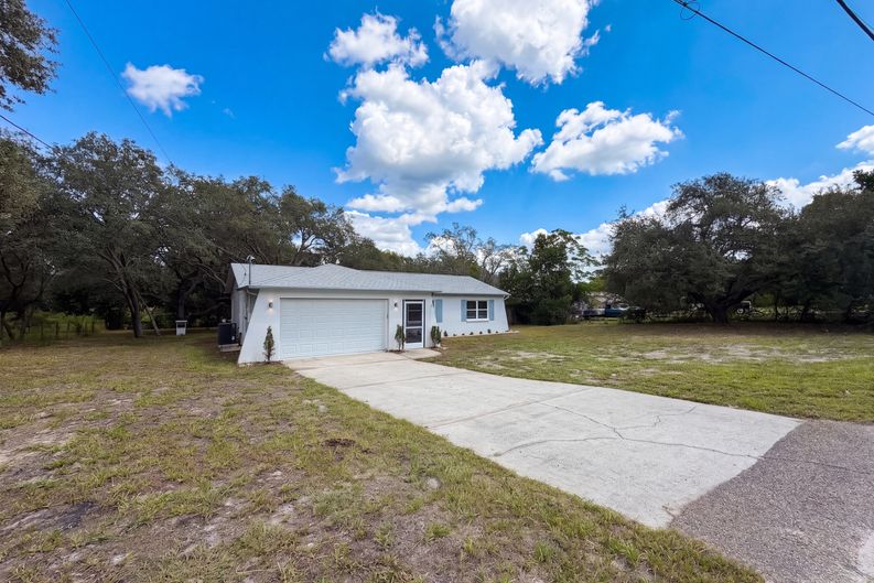 Photo 30 of 37 of 8165 Ridge Rd, Weeki Wachee, FL