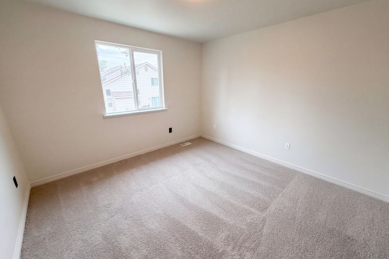 Photo 9 of 21 of 6670 Stagecoach Ave, Firestone, CO