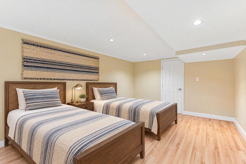 Photo 30 of 87 of 3135 Spalding Dr, Sandy Springs, GA