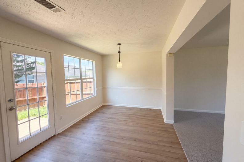 Photo 9 of 23 of 807 Carlton Pointe Pl, Palmetto, GA