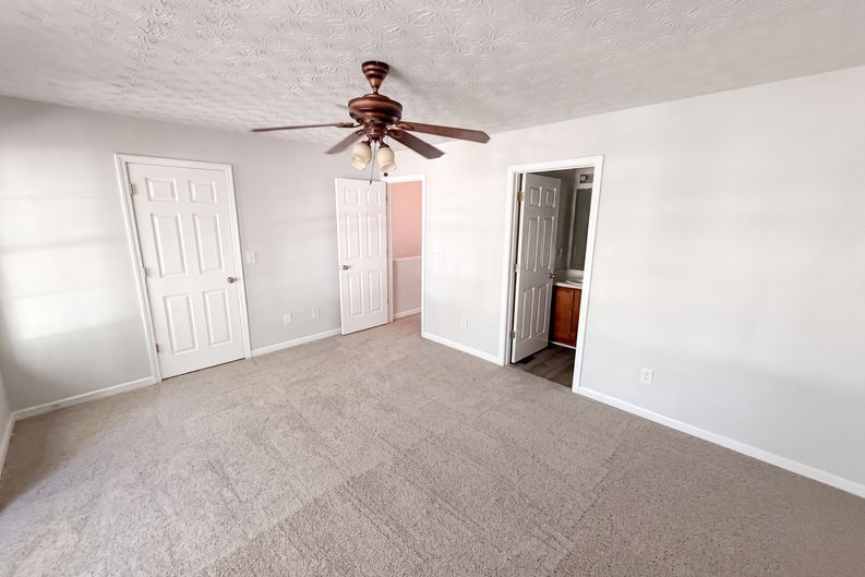 Photo 8 of 14 of 7202 Gotland St, Union City, GA