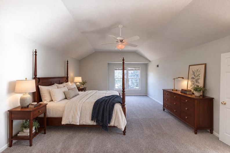 Photo 13 of 25 of 7825 W 143rd Pl, Overland Park, KS