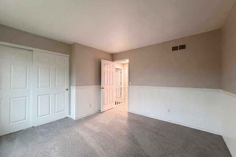 Photo 15 of 32 of 12173 Village Woods Dr, Cincinnati, OH