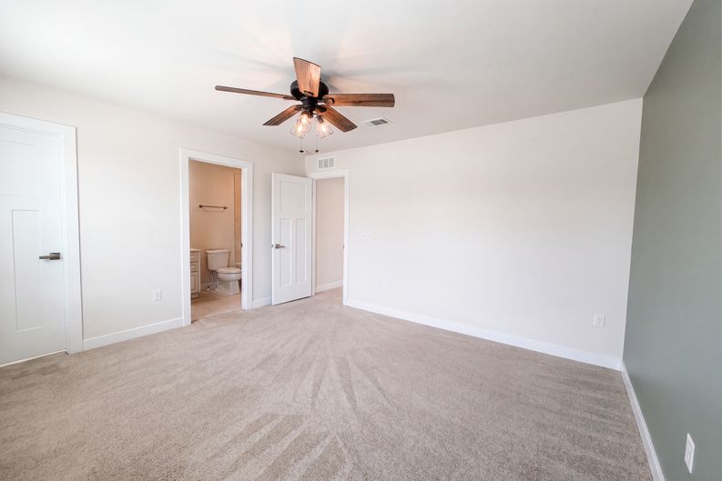 Photo 14 of 28 of 3518 Pepper Glendale Dr, Murfreesboro, TN