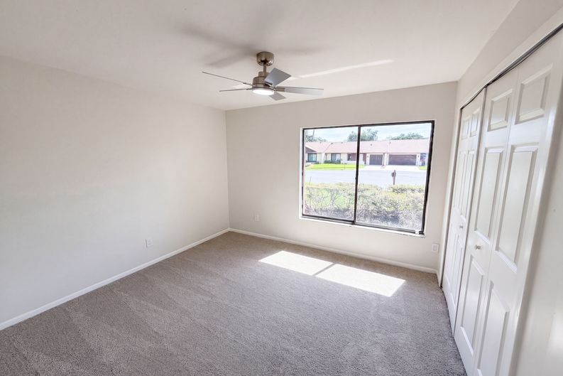 Photo 14 of 26 of 190 Pine Knoll Ct, Casselberry, FL