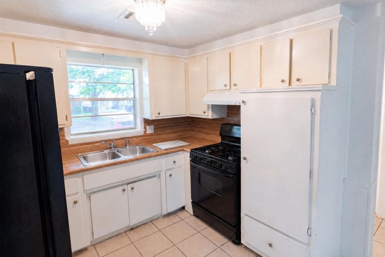 Photo 6 of 24 of 1513 N Bradley Ave, Oklahoma City, OK