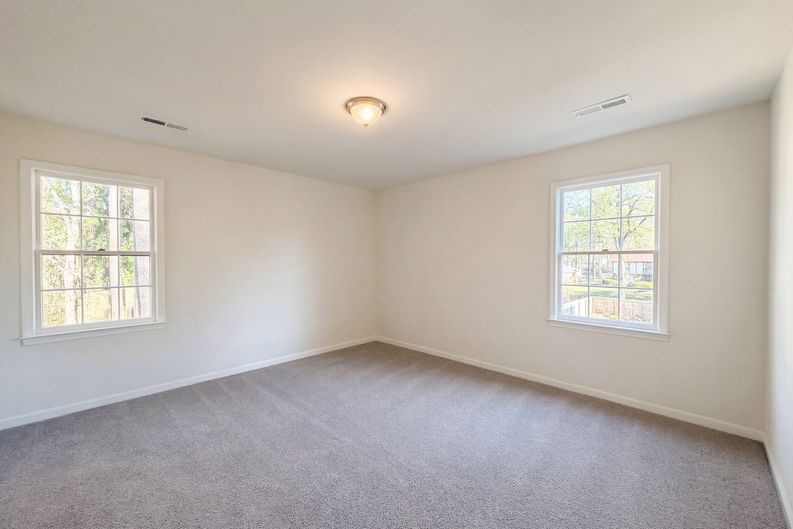 Photo 16 of 22 of 102 Brailsford Rd, Summerville, SC