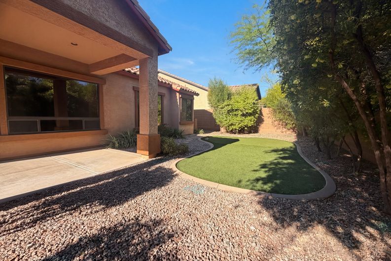 Photo 5 of 17 of 6915 E Portia St, Mesa, AZ
