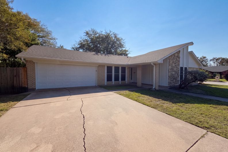 Photo 26 of 27 of 5700 Bermuda Dr, North Richland Hills, TX