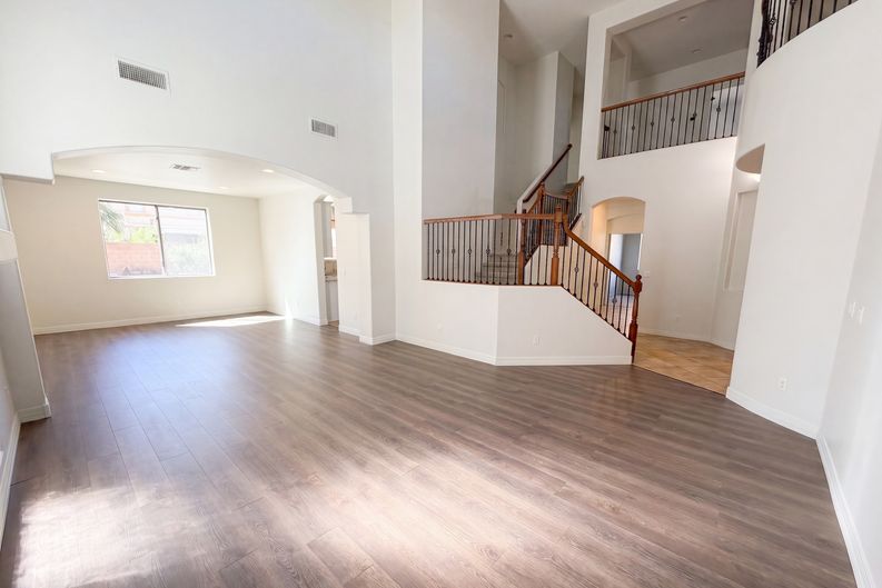 Photo 5 of 43 of 5032 W Yearling Rd, Phoenix, AZ