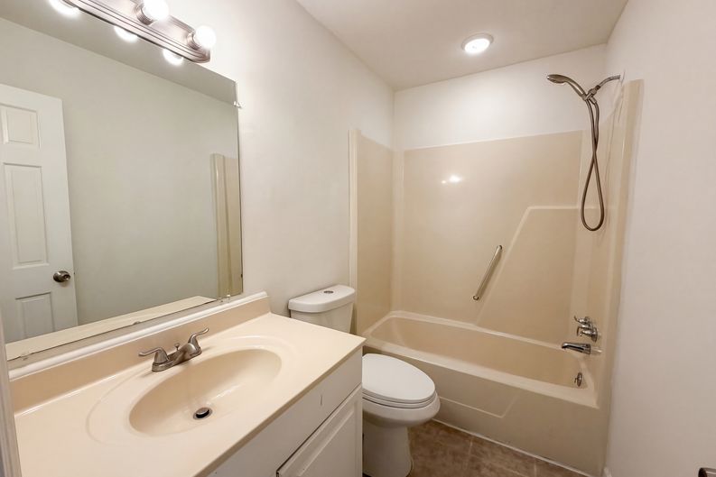 Photo 13 of 22 of 102 Brailsford Rd, Summerville, SC