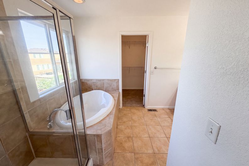 Photo 20 of 31 of 10253 Uravan St, Commerce City, CO