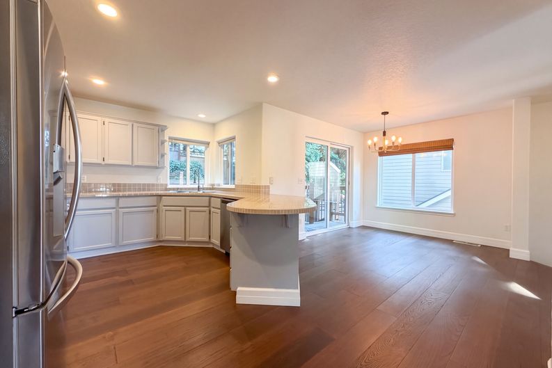 Photo 6 of 41 of 8932 SW 149th Pl, Beaverton, OR