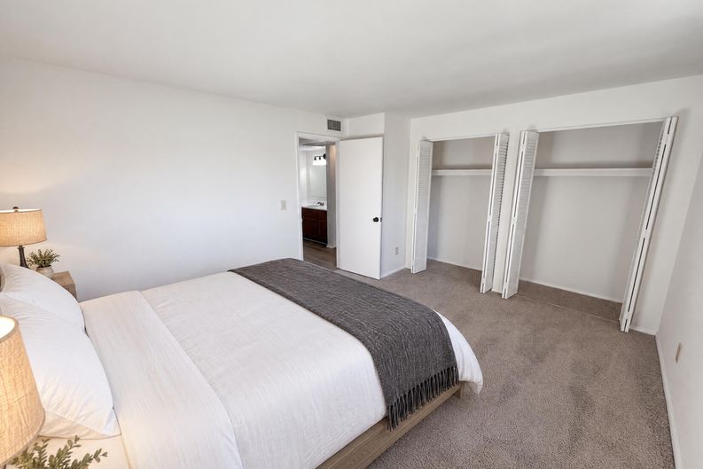 Photo 19 of 23 of 6711 W Osborn Rd, Phoenix, AZ
