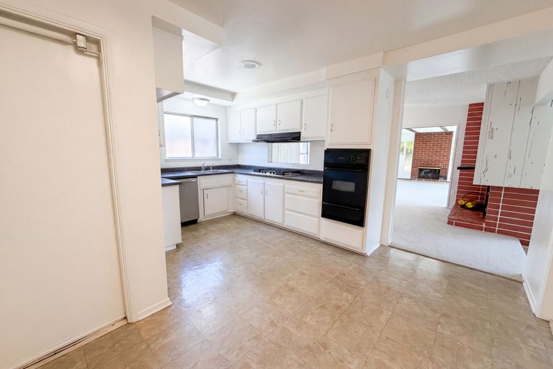 Photo 6 of 20 of 5947 Arden Ave, Highland, CA