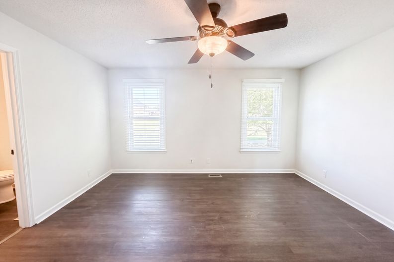 Photo 10 of 23 of 1819 Bourne Cir, Clarksville, TN