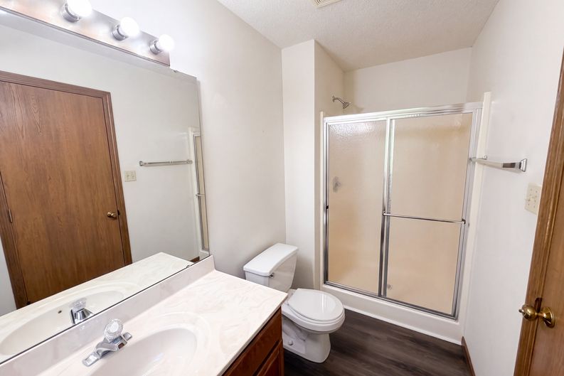 Photo 15 of 23 of 2827 Bromley Dr, O Fallon, MO