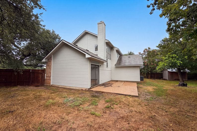 Photo 19 of 24 of 1517 River Oak Dr, Leander, TX