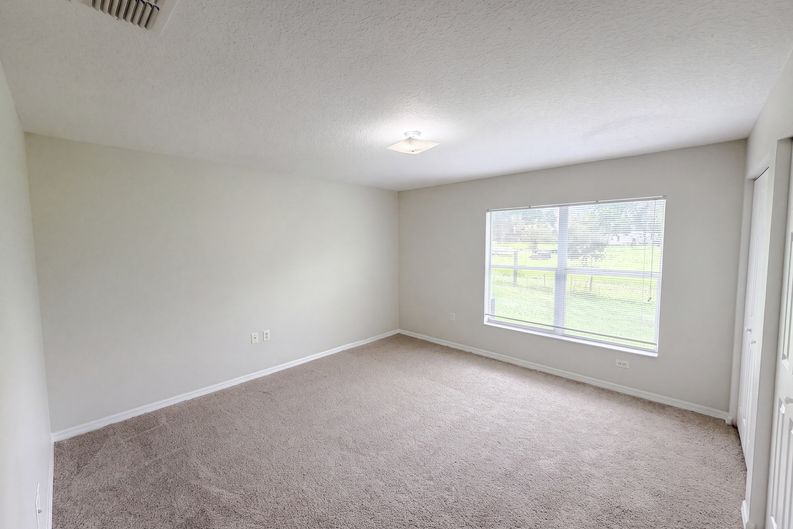 Photo 20 of 27 of 37209 Grassy Hill Ln, Dade City, FL