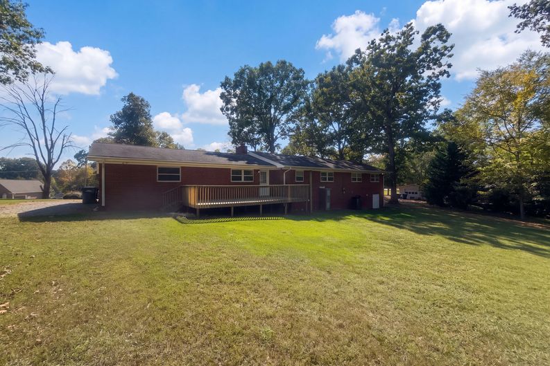 Photo 22 of 25 of 637 Williamsdale Rd, Graham, NC