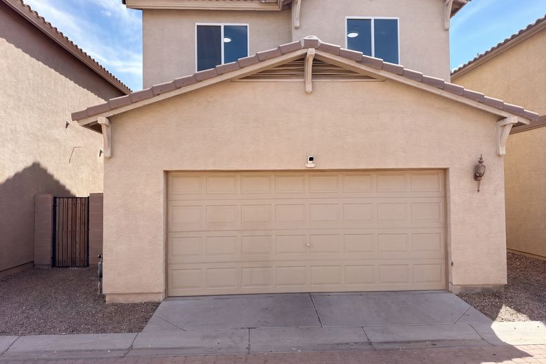 Photo 5 of 68 of 5416 W Albeniz Pl, Phoenix, AZ