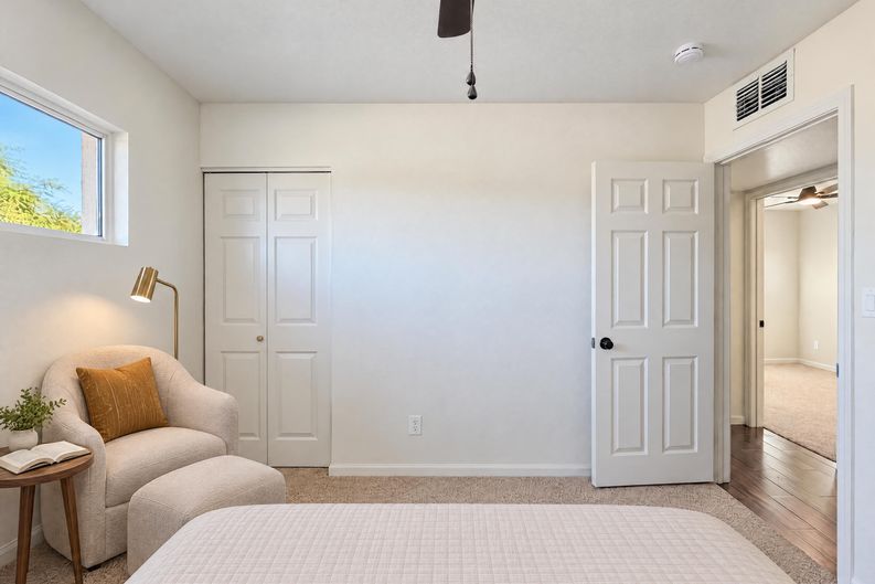 Photo 15 of 21 of 2221 W Altadena Ave, Phoenix, AZ