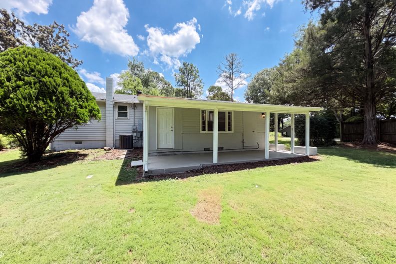 Photo 5 of 18 of 9801 Hannon Rd, Mint Hill, NC