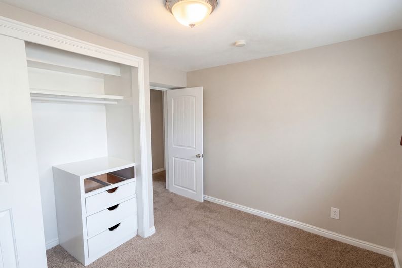 Photo 14 of 22 of 750 W Gentile St, Layton, UT