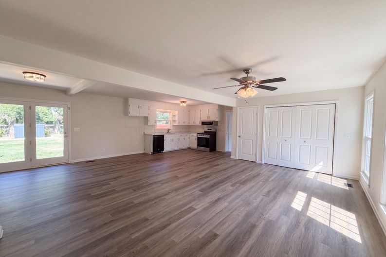 Photo 3 of 16 of 1214 Kirkwood Ave, Murfreesboro, TN