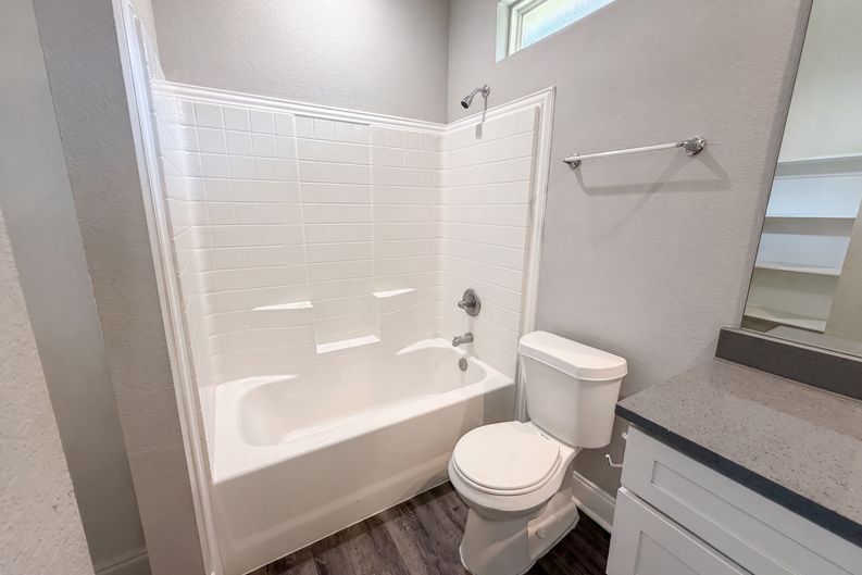 Photo 10 of 19 of 101 Griffin St, Waxahachie, TX