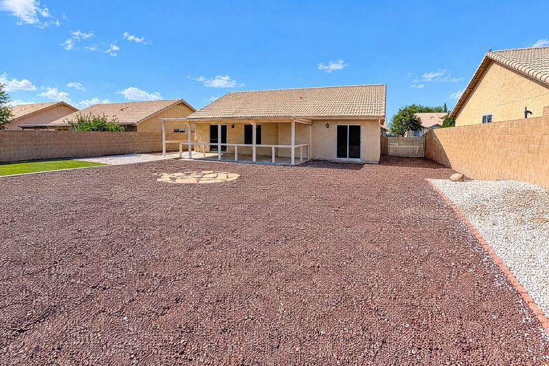Photo 4 of 21 of 8067 S Old Canyon Ave, Tucson, AZ