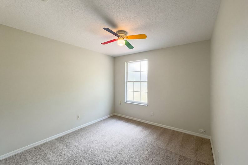 Photo 21 of 24 of 1021 Dekleva Dr, Apopka, FL