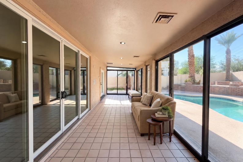 Photo 11 of 36 of 10240 E Cochise Dr, Scottsdale, AZ