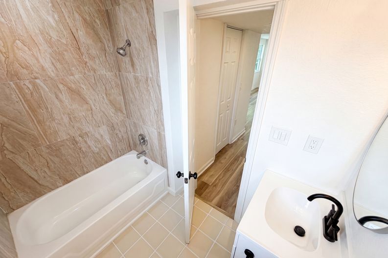 Photo 13 of 19 of 567 Baywood Dr N, Dunedin, FL
