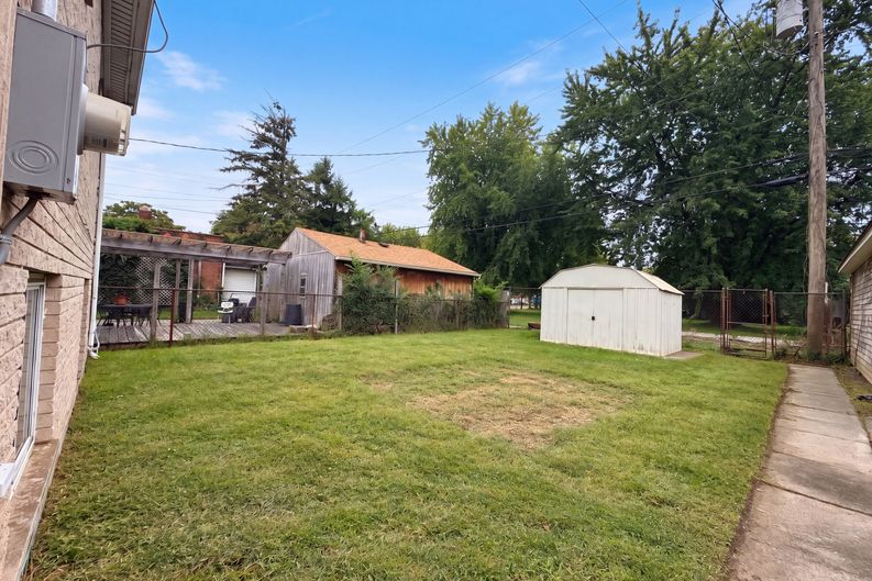 Photo 15 of 19 of 223 Richter St, River Rouge, MI
