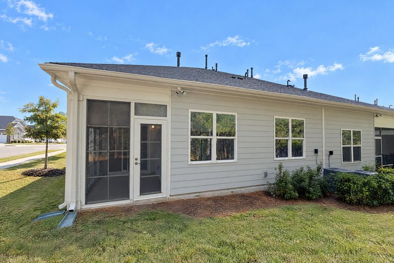 Photo 5 of 25 of 151 Olivine Dr, Raleigh, NC